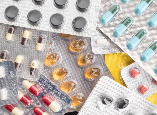 Estudo identifica medicamentos livres de patentes como alternativas para tratamento da Covid-19