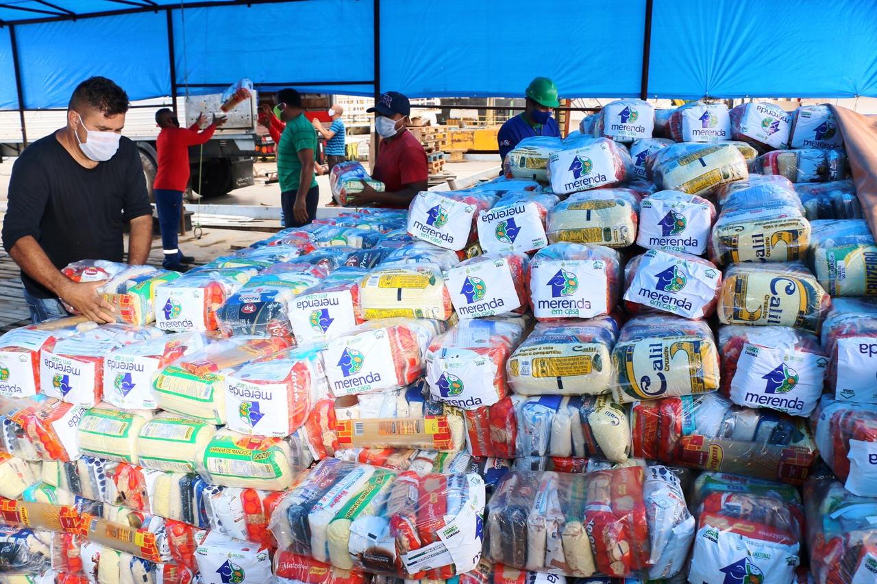 Atalaia do Norte e Beruri iniciam a distribuição de 4,6 mil kits do programa 'Merenda em Casa'