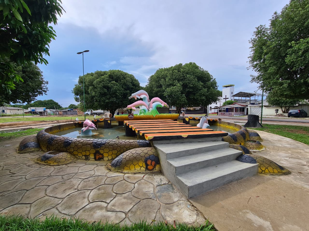 Governo do Amazonas conclui revitalização de praça em Novo Airão