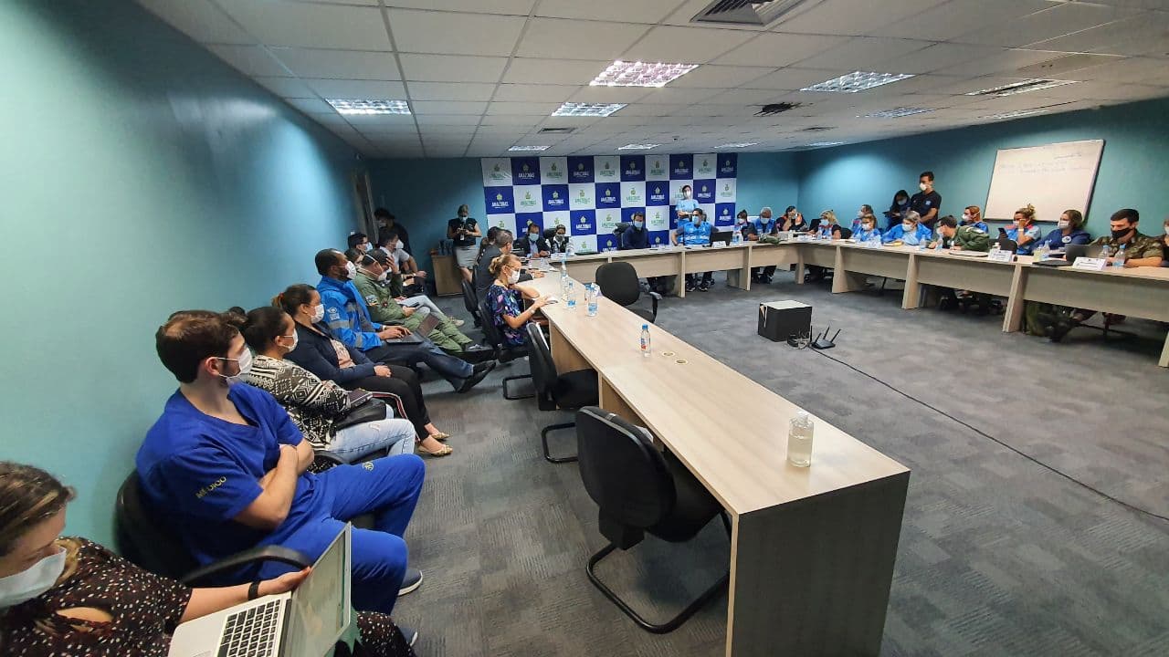Covid-19: Médico do RJ, que atua no Amazonas, convida colegas a entrar na linha de frente