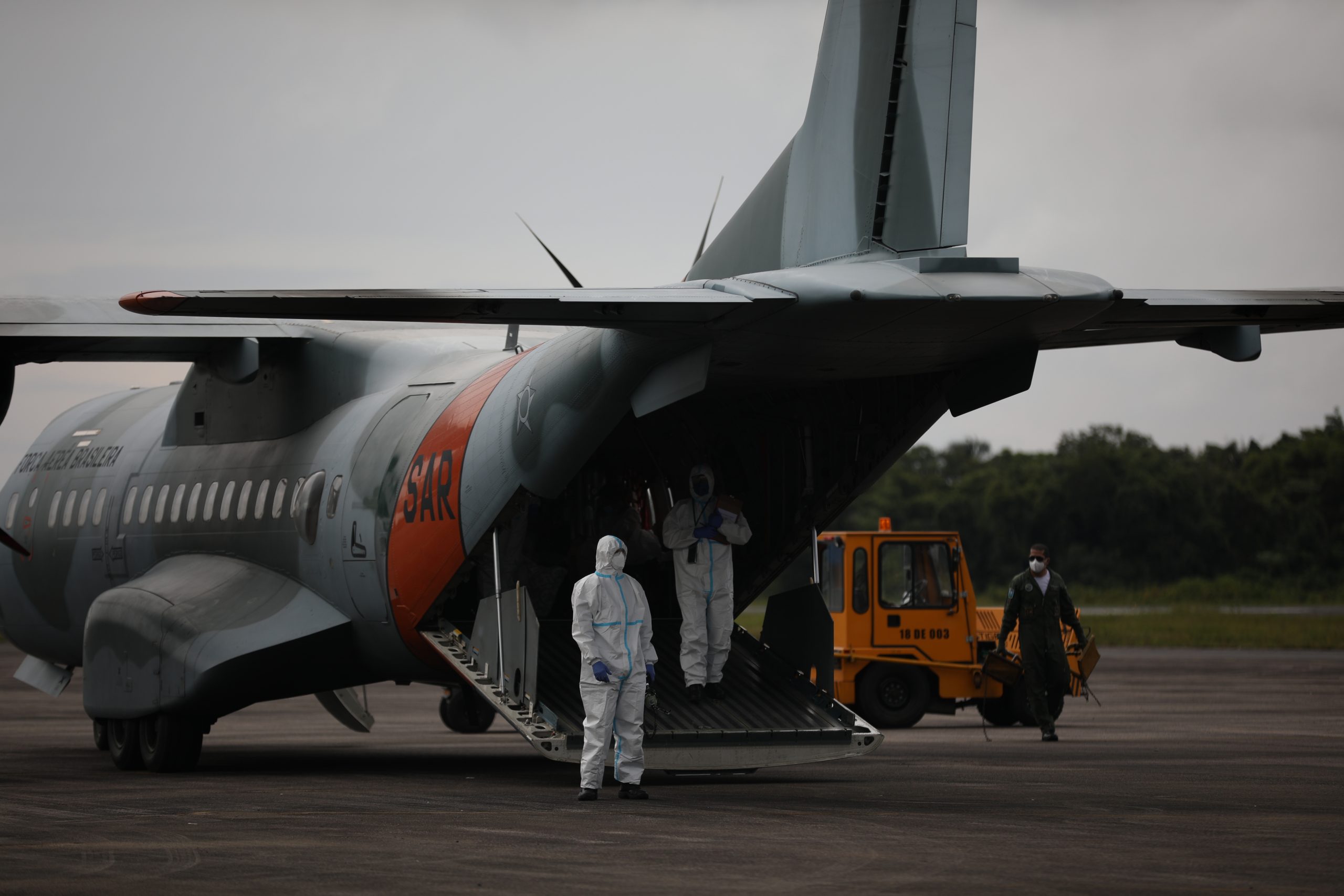 Manaus recebe cinco pacientes com Covid-19 de Coari   