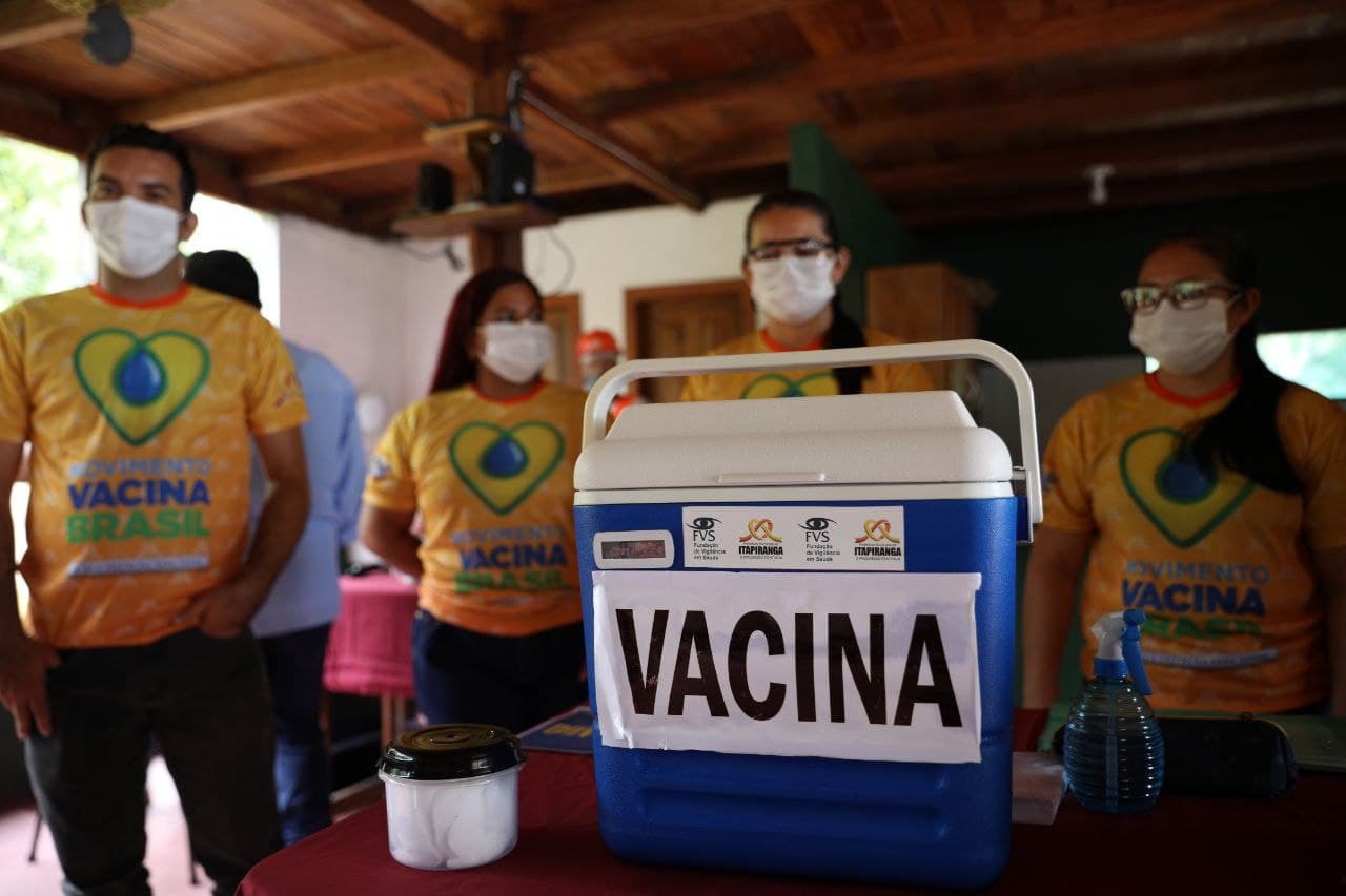 Governo do Amazonas e FAS iniciam projeto pioneiro que prevê vacinação integral em comunidades ribeirinhas