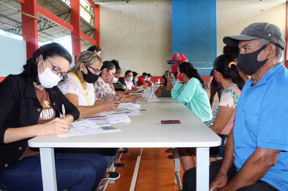 Auxílio Estadual Enchente beneficia 1.340 famílias em Beruri