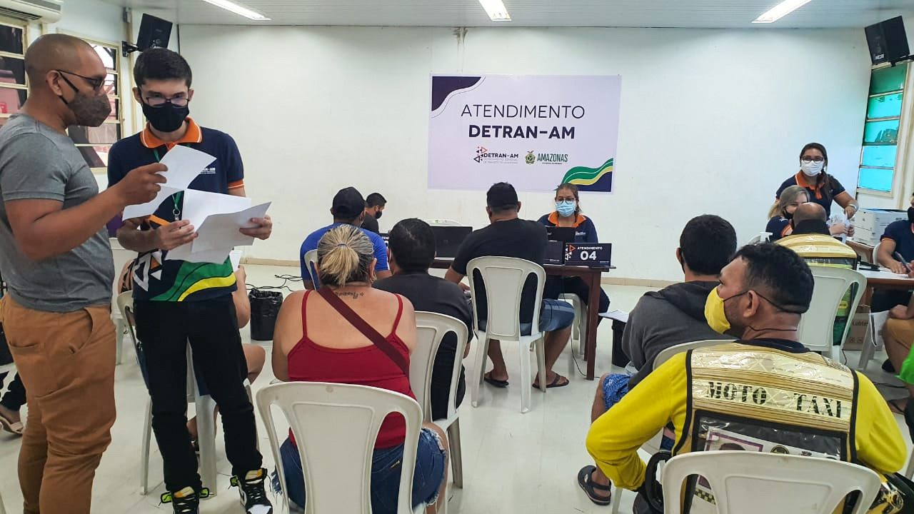 Detran-AM atende mais de 200 pessoas no primeiro dia de mutirão em Parintins