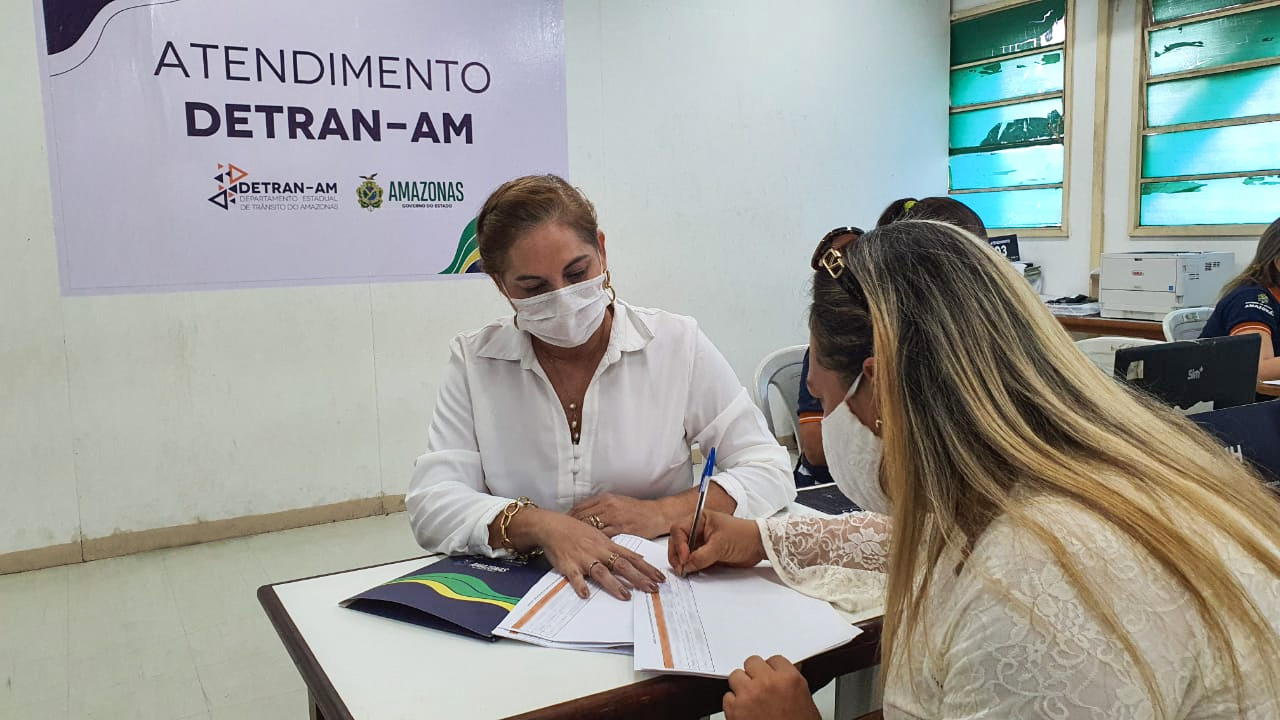 Detran-AM atende mais de 200 pessoas no primeiro dia de mutirão em Parintins