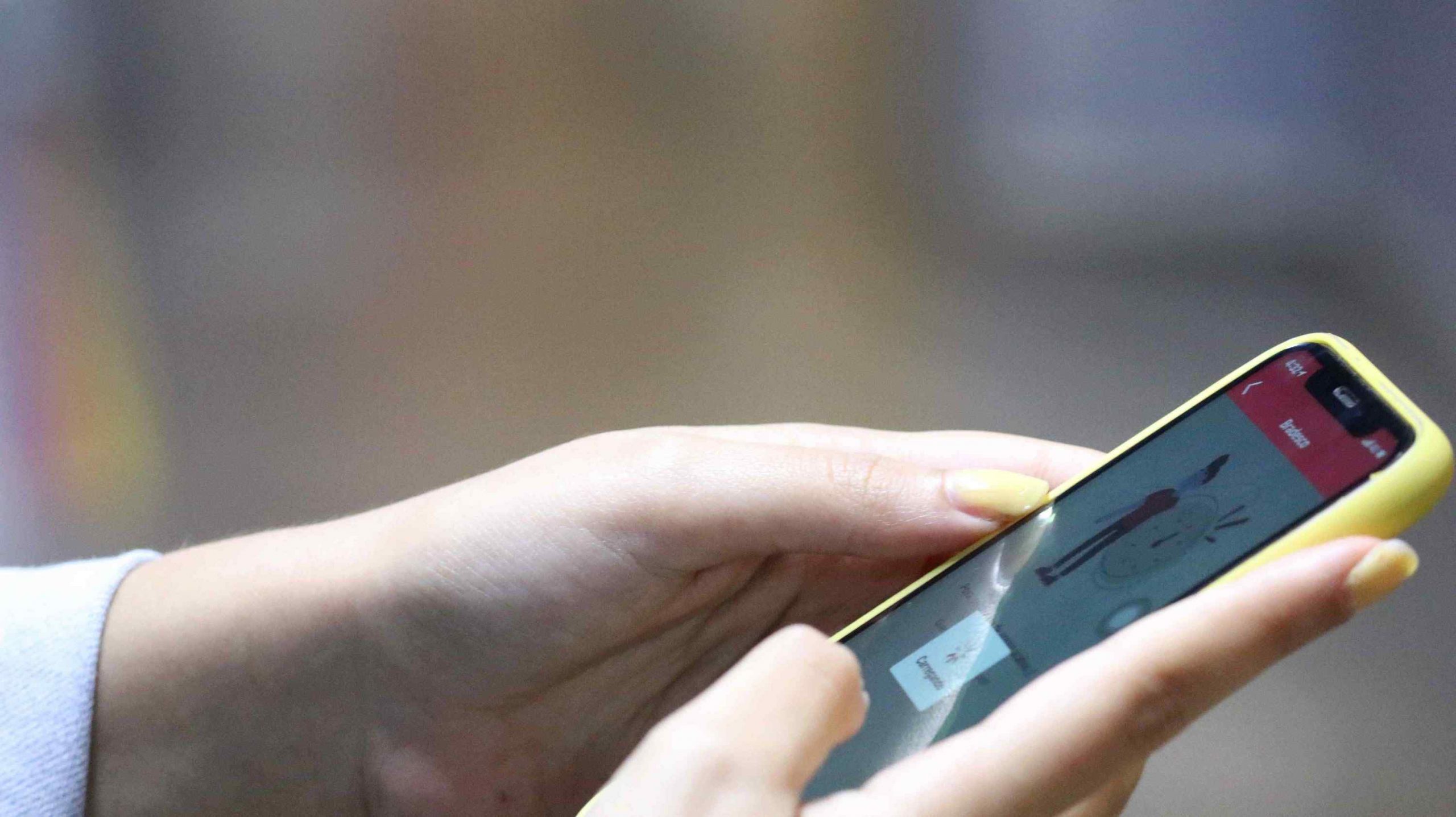 Dados bancários e pessoais no celular trazem riscos aos usuários, alerta Delegacia de Crimes Cibernéticos