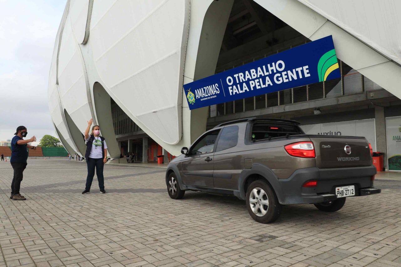 Domingo inicia com movimentação intensa nos postos do mutirão Vacina Amazonas
