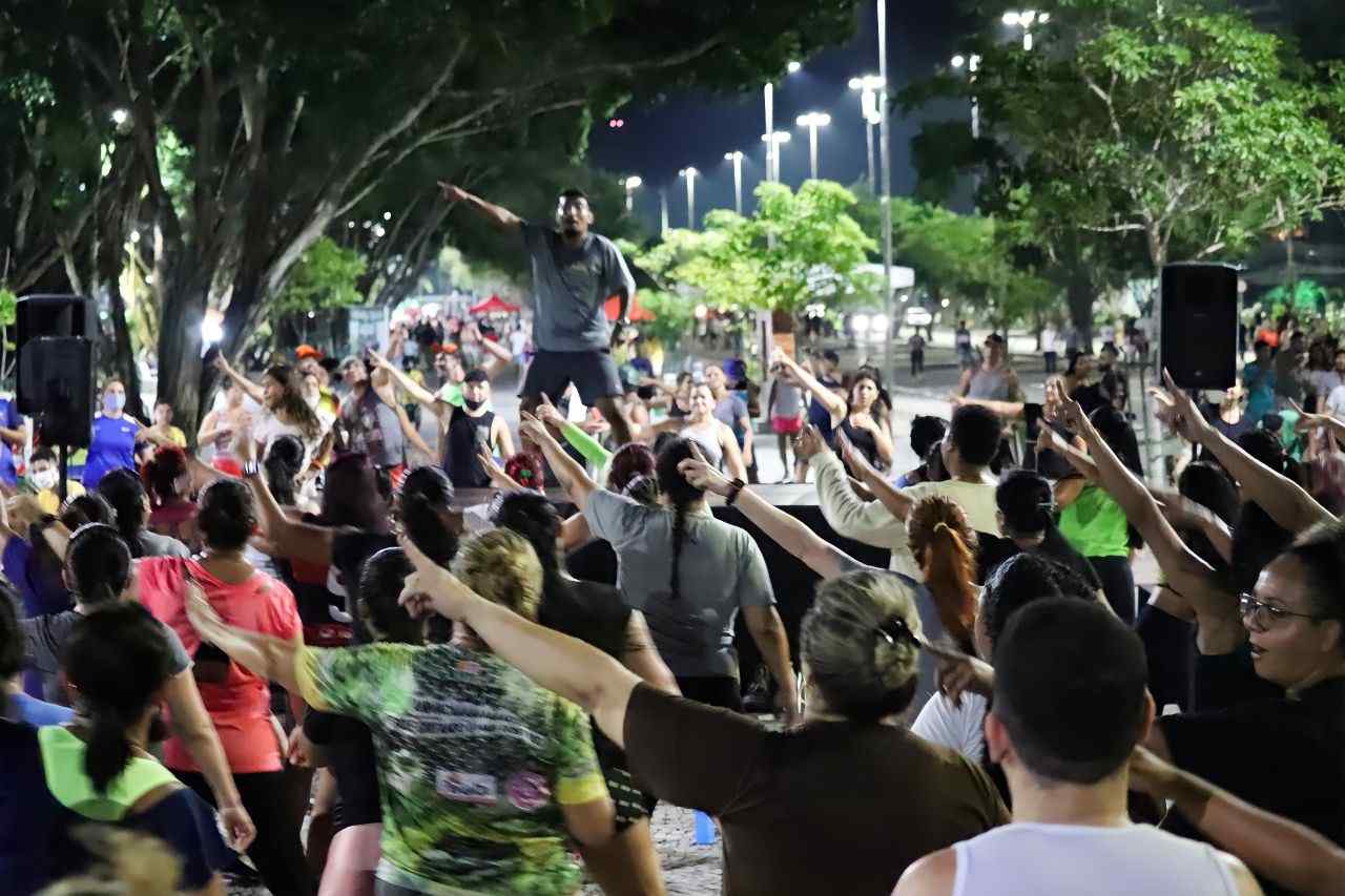 Teatro de fantoches e brincadeiras levam educação de trânsito para crianças no Dia Mundial sem Carro