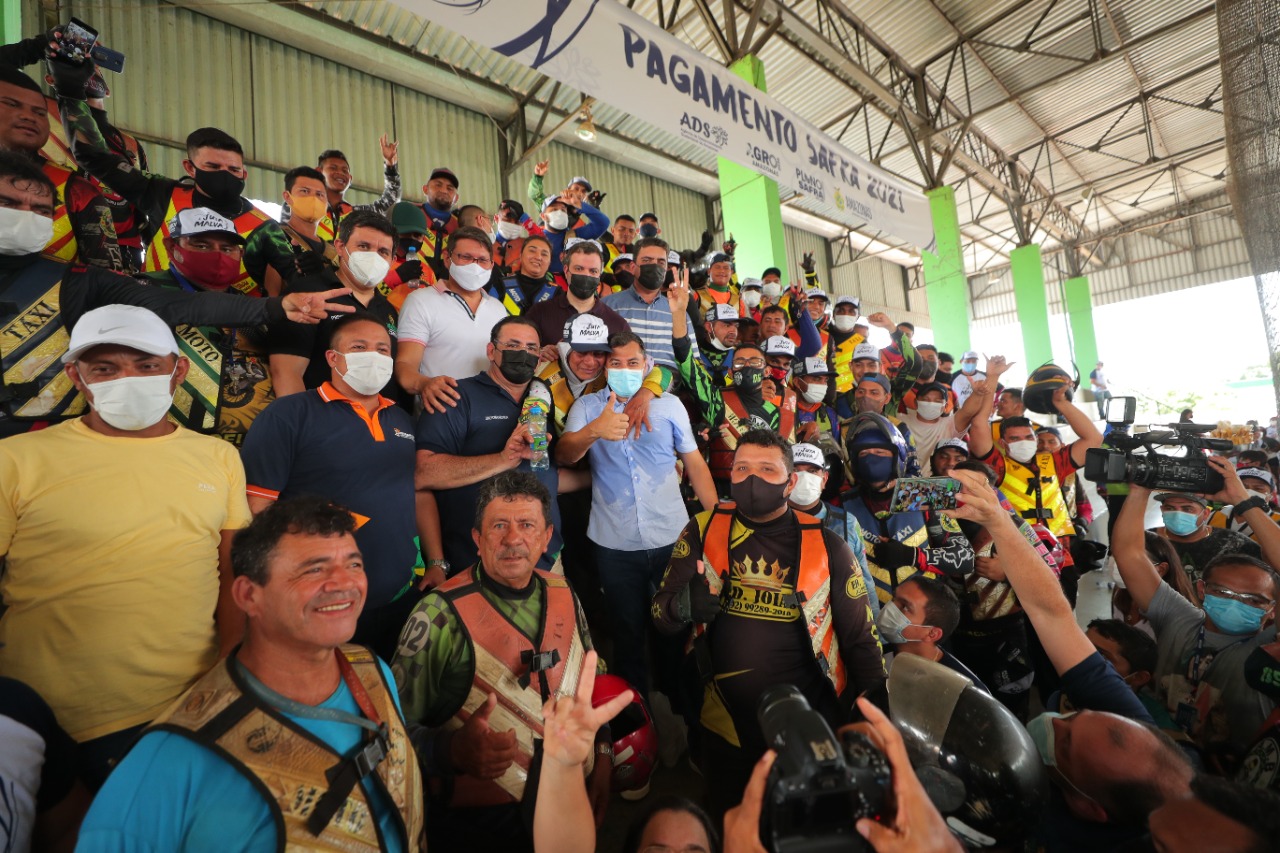 Governo do Amazonas cria CHN Social e vai isentar mototaxistas e motofretistas de taxas de cursos do Detran