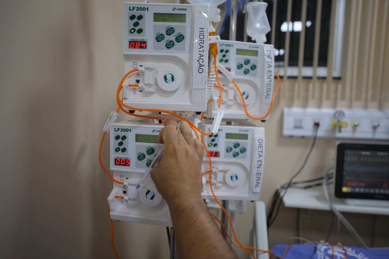 Em pouco mais de um mês, leitos de UTI inaugurados por Wilson Lima já atenderam 58 pacientes em Parintins