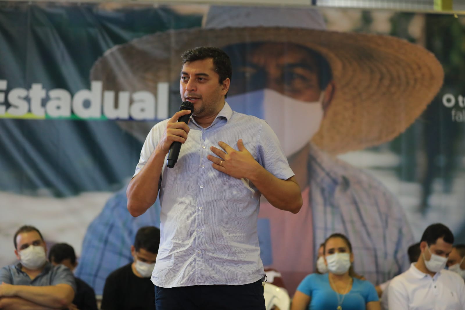 Governador Wilson Lima dá início à entrega do Auxílio Estadual Permanente em Maués
