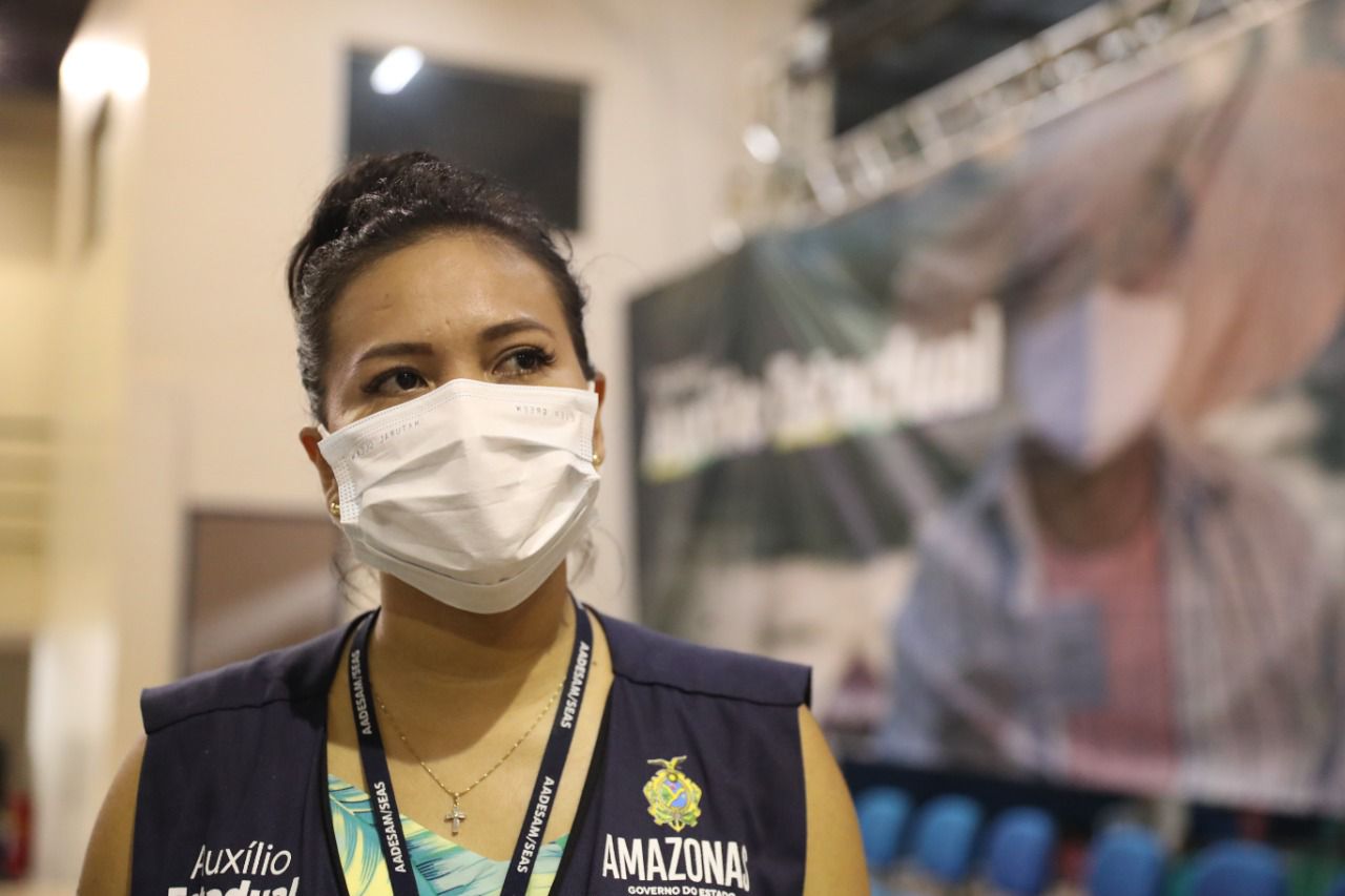 Com “viradão”, Governo do Amazonas entrega mais de 3 mil cartões do Auxílio Estadual a famílias de Coari, em menos de 24h