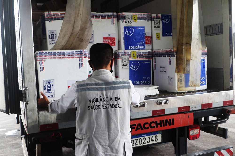 Amazonas recebeu mais de 109 mil doses de vacina contra Covid-19, nesta terça-feira (15/02)