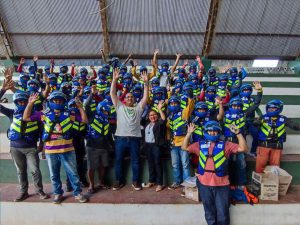 Governo do Estado entrega 65 kits de segurança para mototaxistas de São Gabriel da Cachoeira