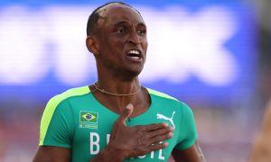 Alison dos Santos conquista medalha de ouro nos 400m com barreiras