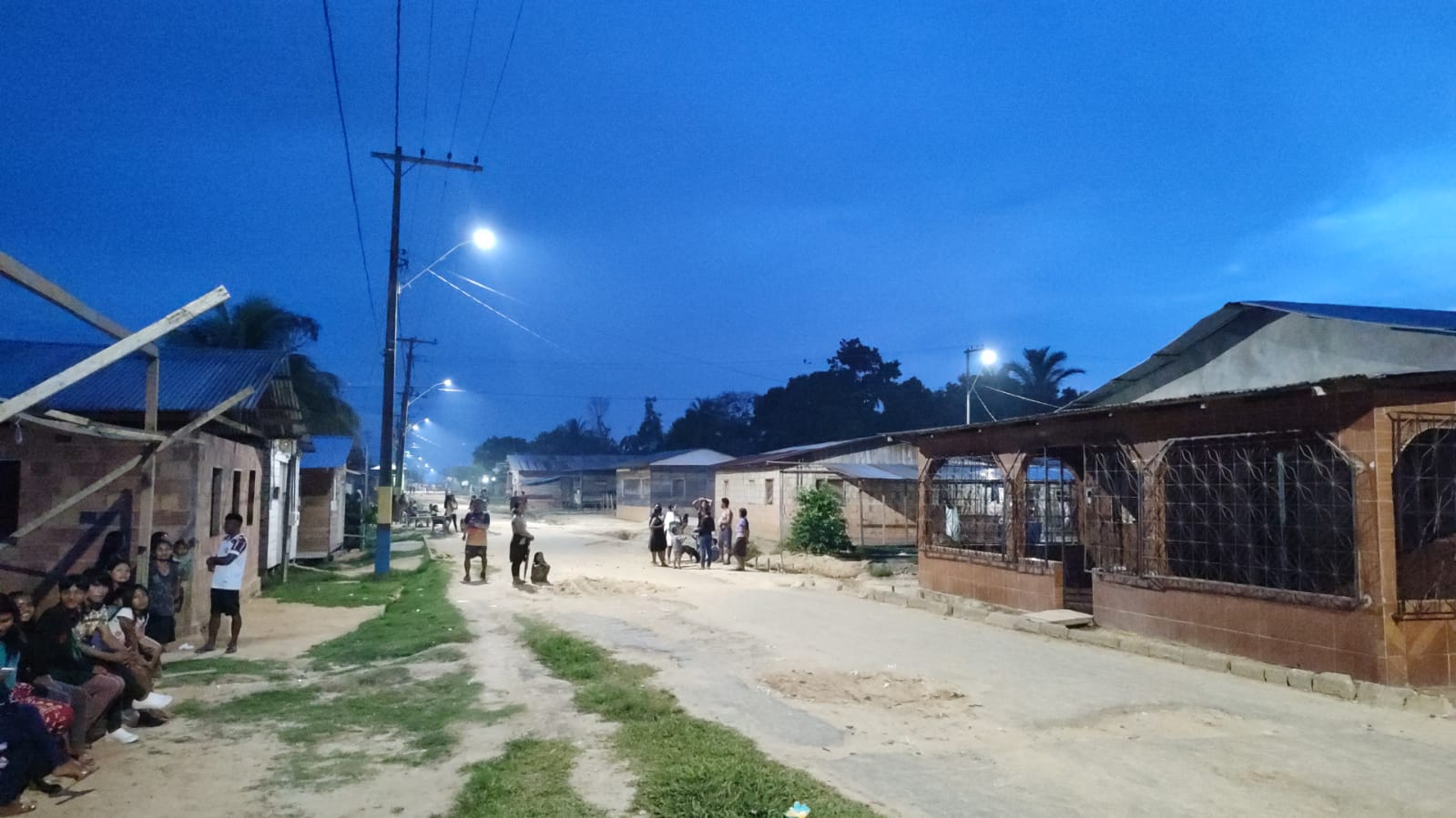 Ilumina+ Amazonas já implantou 50 mil pontos de iluminação pública de LED no interior