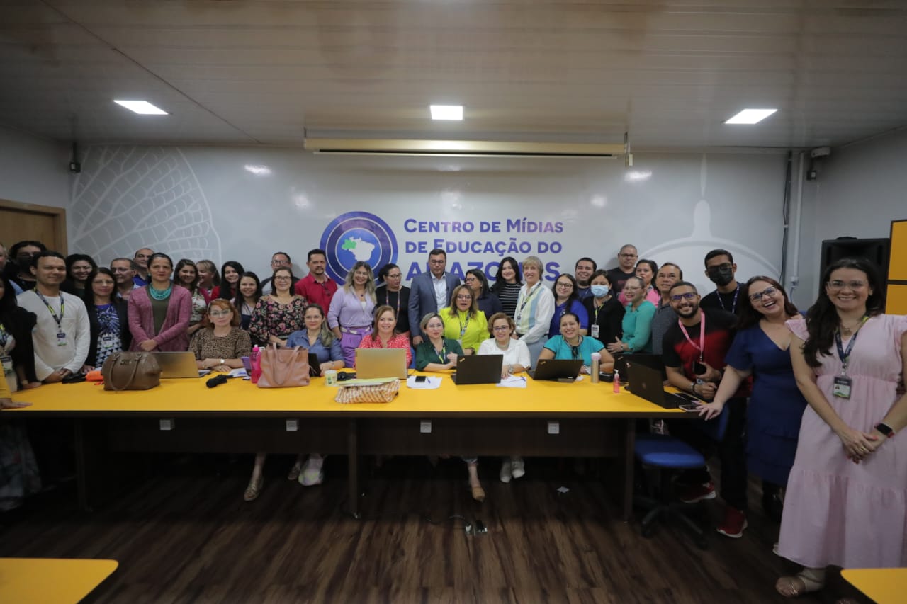 Wilson Lima destaca que Centro de Mídias da Seduc leva educação a mais de 23 mil estudantes de comunidades