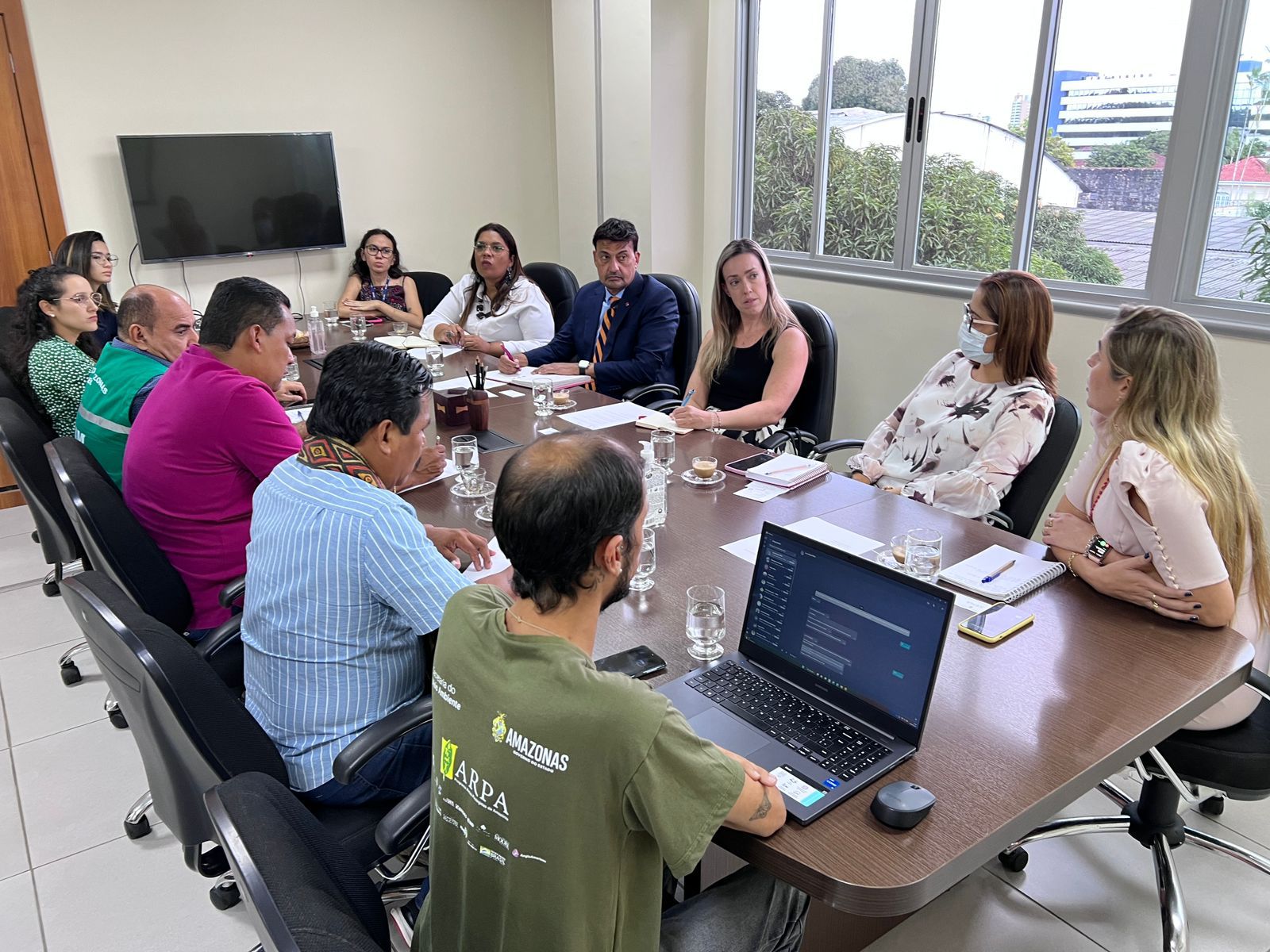 Governo do Amazonas recebe comitiva da Embaixada do Canadá para aprofundar futuras parcerias