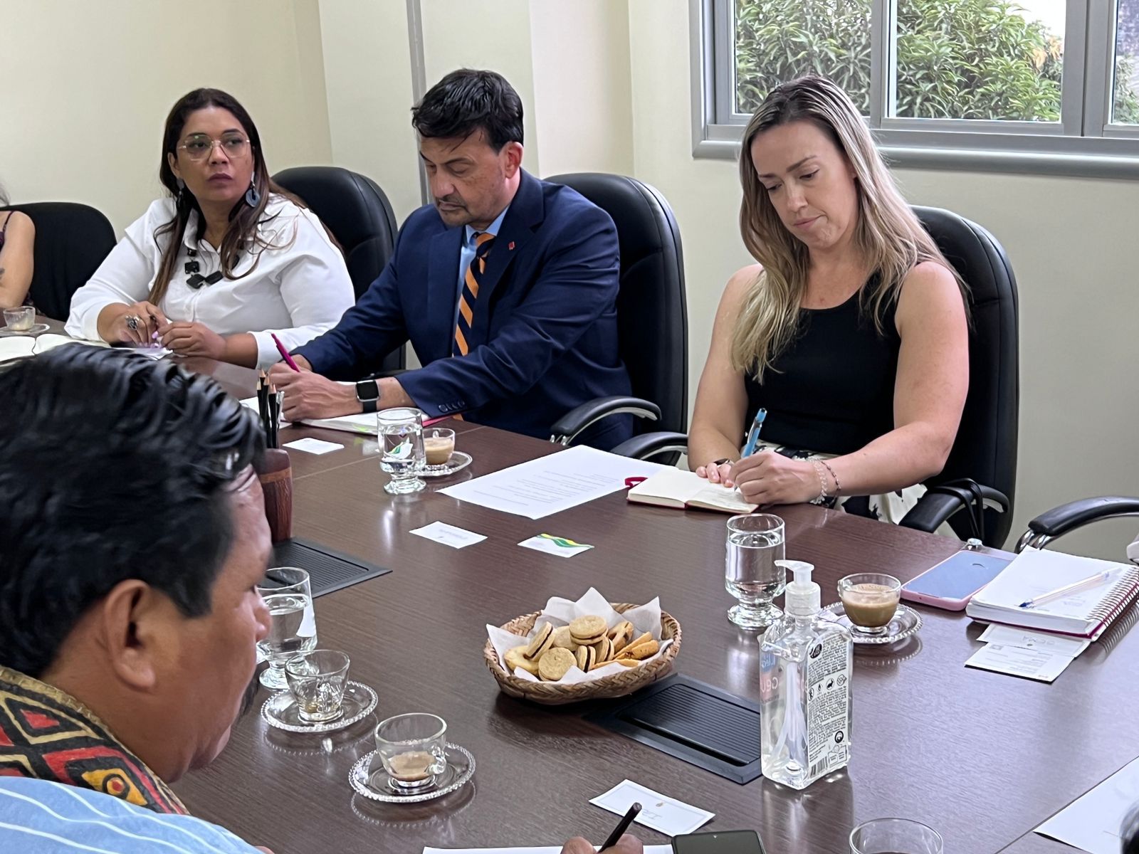 Governo do Amazonas recebe comitiva da Embaixada do Canadá para aprofundar futuras parcerias