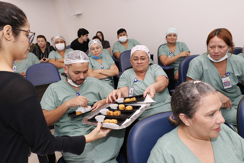 Governo do Amazonas recebe lançamento do projeto GastrOpy com palestra do chef de cozinha Rodrigo Oliveira