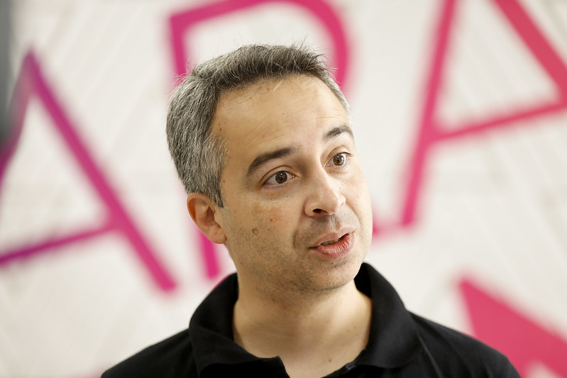 Governo do Amazonas recebe lançamento do projeto GastrOpy com palestra do chef de cozinha Rodrigo Oliveira