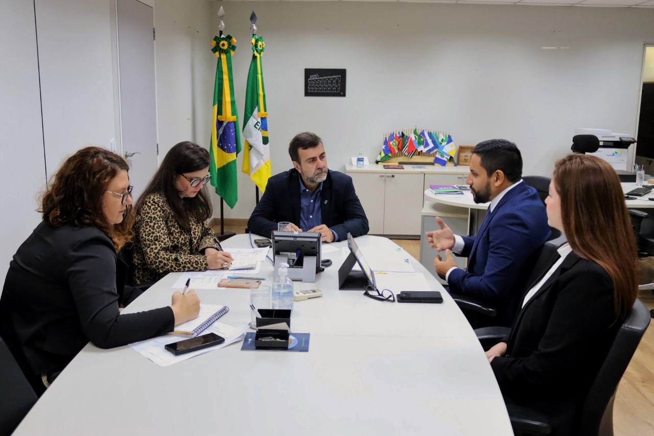 Amazonas articula investimentos para Festival de Parintins, em Brasília