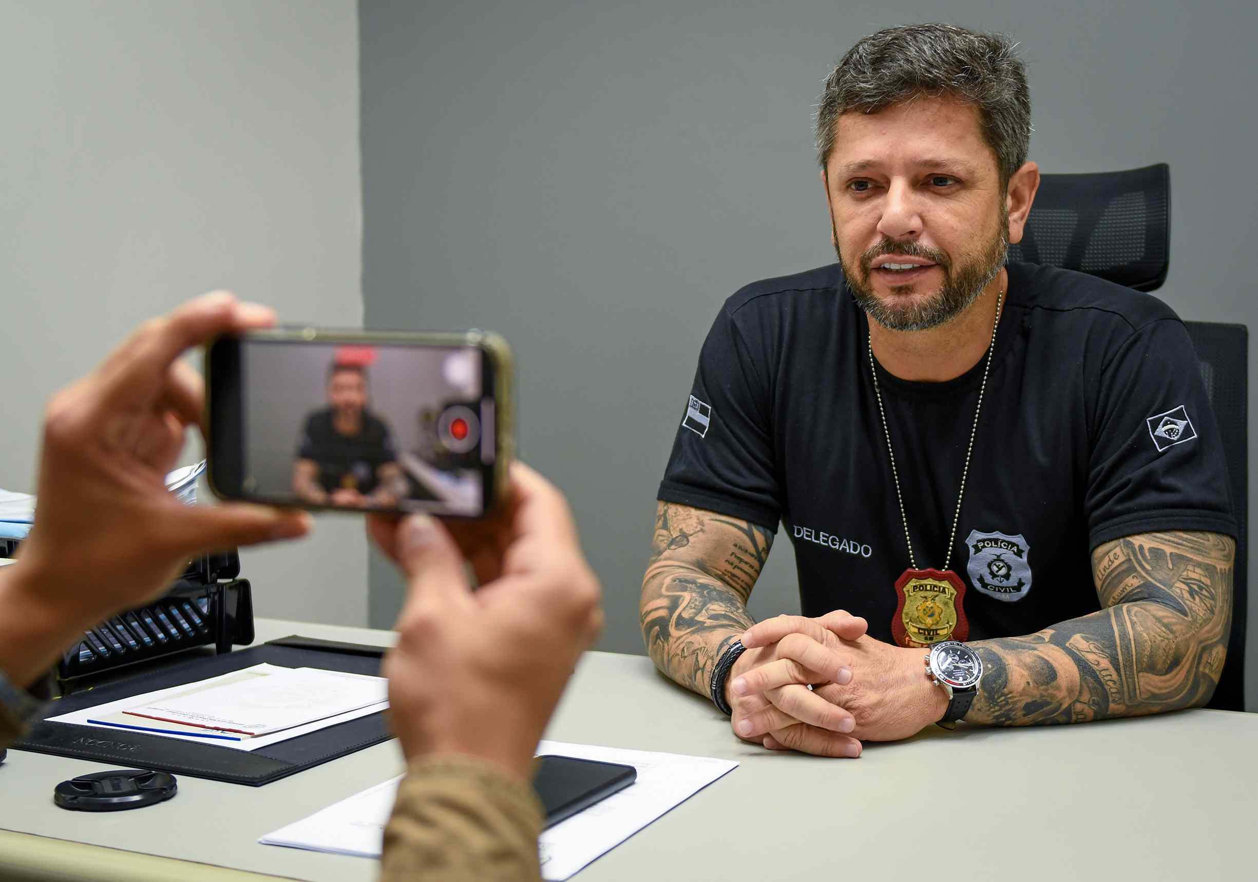 Polícia Civil do Amazonas alerta sobre golpe envolvendo inteligência artificial que imita a voz de pessoas