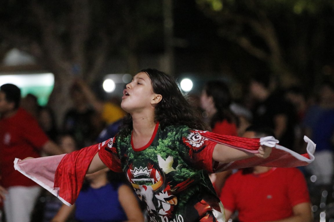 Parintins 2023: Transmissão da 1ª noite do 56º Festival de Parintins emociona torcedores no Largo de São Sebastião