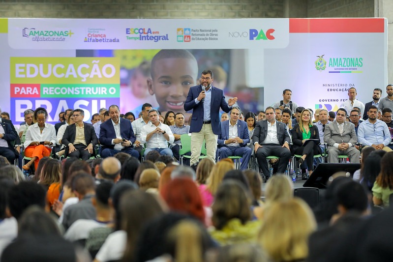 Com ministro da Educação, Wilson Lima lança ‘Amazonas + Alfabetizado’ e avança em ações para reforçar qualidade do ensino