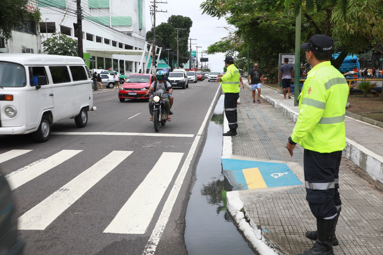 Linhas de ônibus serão reforçadas para o feriado de Finados