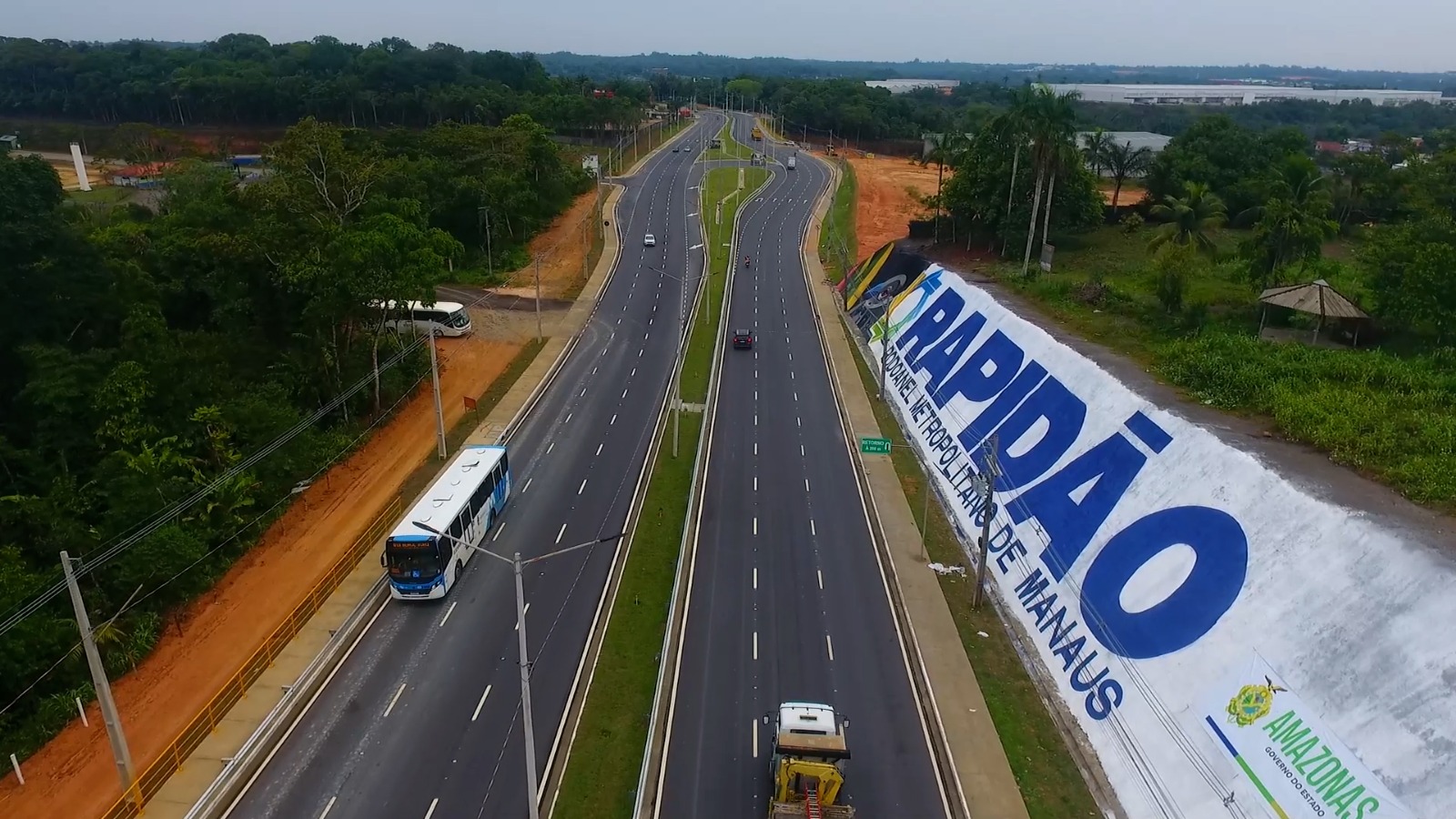 Em 2023, Governo do Amazonas investiu R$ 3,4 bilhões em obras e gerou mais de 52 mil empregos