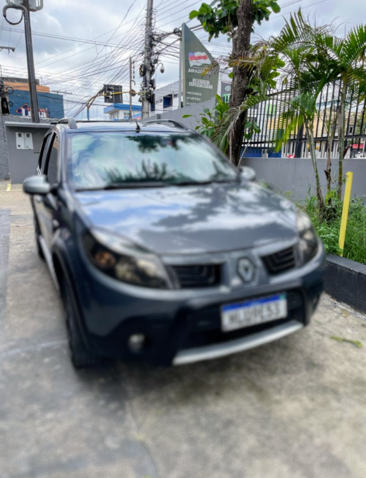 Trio é preso por invadir e roubar convidados em festa de casamento no bairro Flores