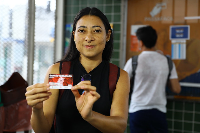 Prefeitura atualiza dados de estudantes da rede pública e garante benefícios da gratuidade e meia-passagem