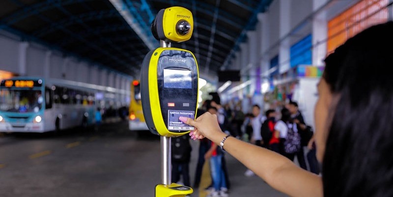 Prefeitura atualiza dados de estudantes da rede pública e garante benefícios da gratuidade e meia-passagem