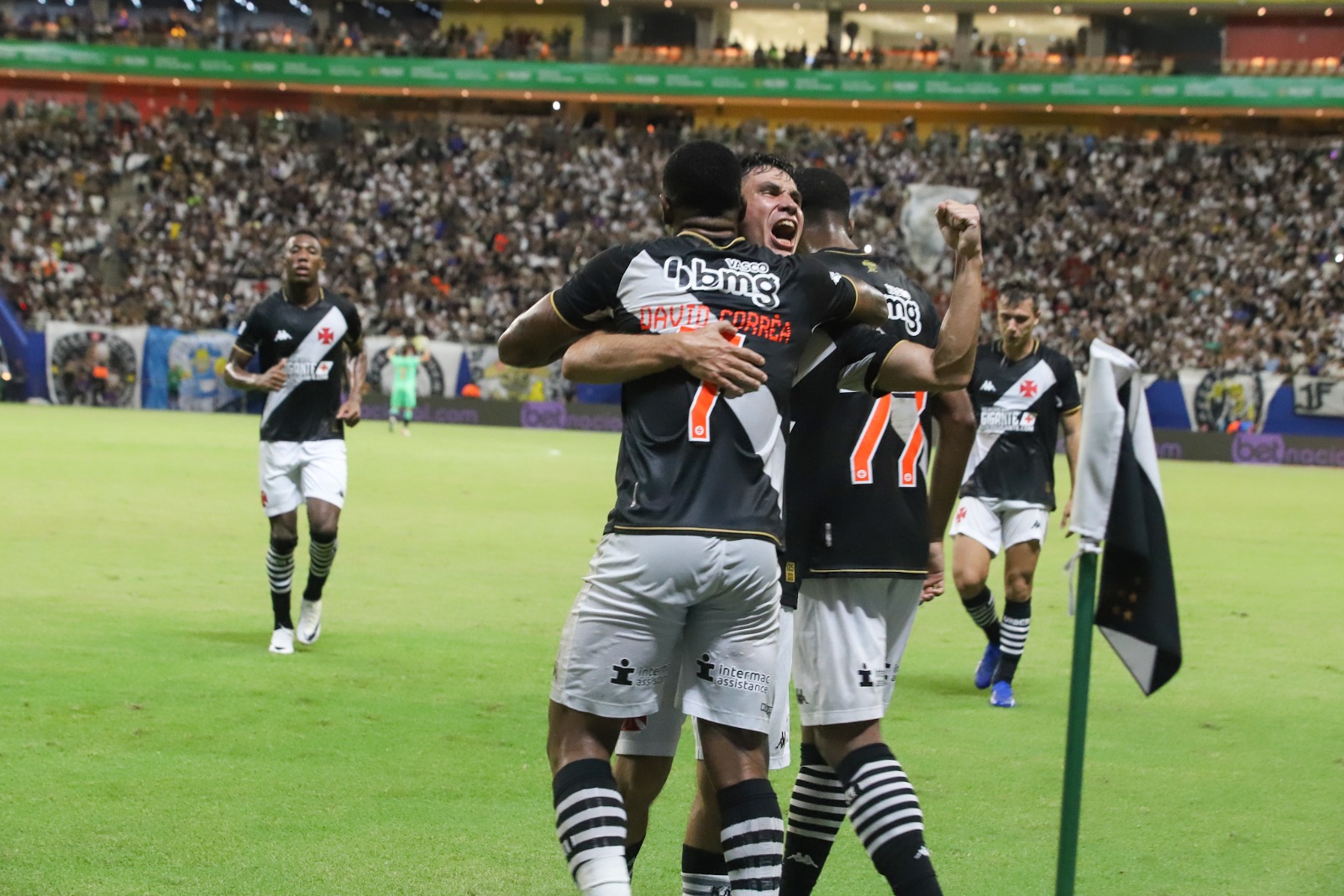 Arena da Amazônia recebe público superior a 21 mil pessoas na partida entre Vasco e Audax