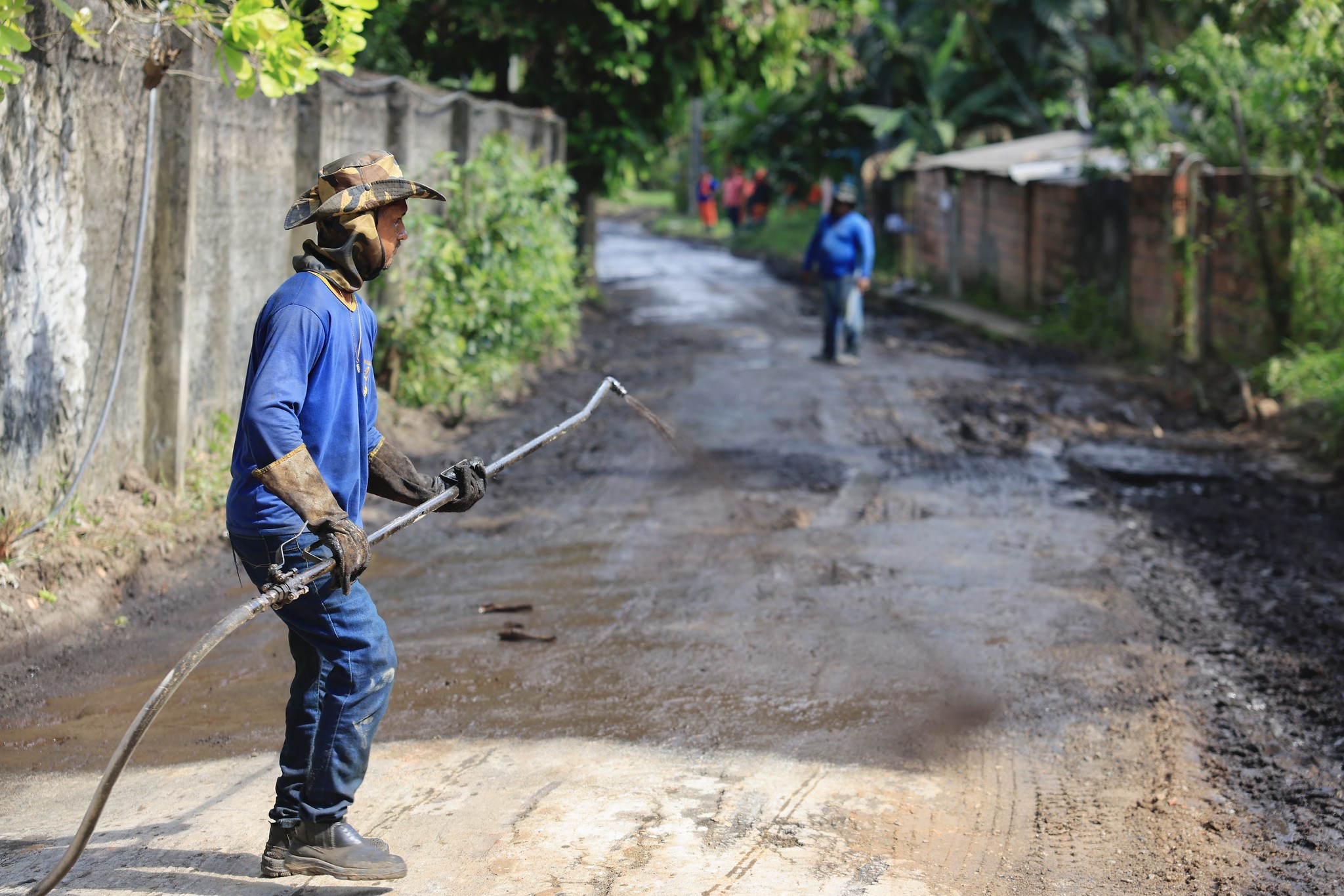 Programa ‘Asfalta Manaus’ beneficia nova rua da comunidade Cristo Rei que há 20 anos não recebia serviços de infraestrutura