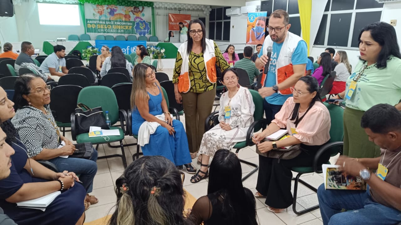 Fórum ComunitárioO Fórum é um item obrigatório dentro do Eixo III da Participação Cidadã e Gestão por Resultados a ser realizado por todos os municípios em cumprimento às metas do Selo Unicef. Serão avaliadas as atividades do Plano de Ação Municipal, para pontuar na certificação.
A metodologia aplicada pelo Unicef inclui implantação e monitoramento de indicadores sociais e a implementação de ações que ajudem o município a cumprir, por exemplo, o Estatuto da Criança e do Adolescente (ECA) e a alcançar pelo menos 8 dos 17 Objetivos de Desenvolvimento Sustentável (ODS), agenda global acordada pelos estados-membros da Organização das Nações Unidas (ONU).
