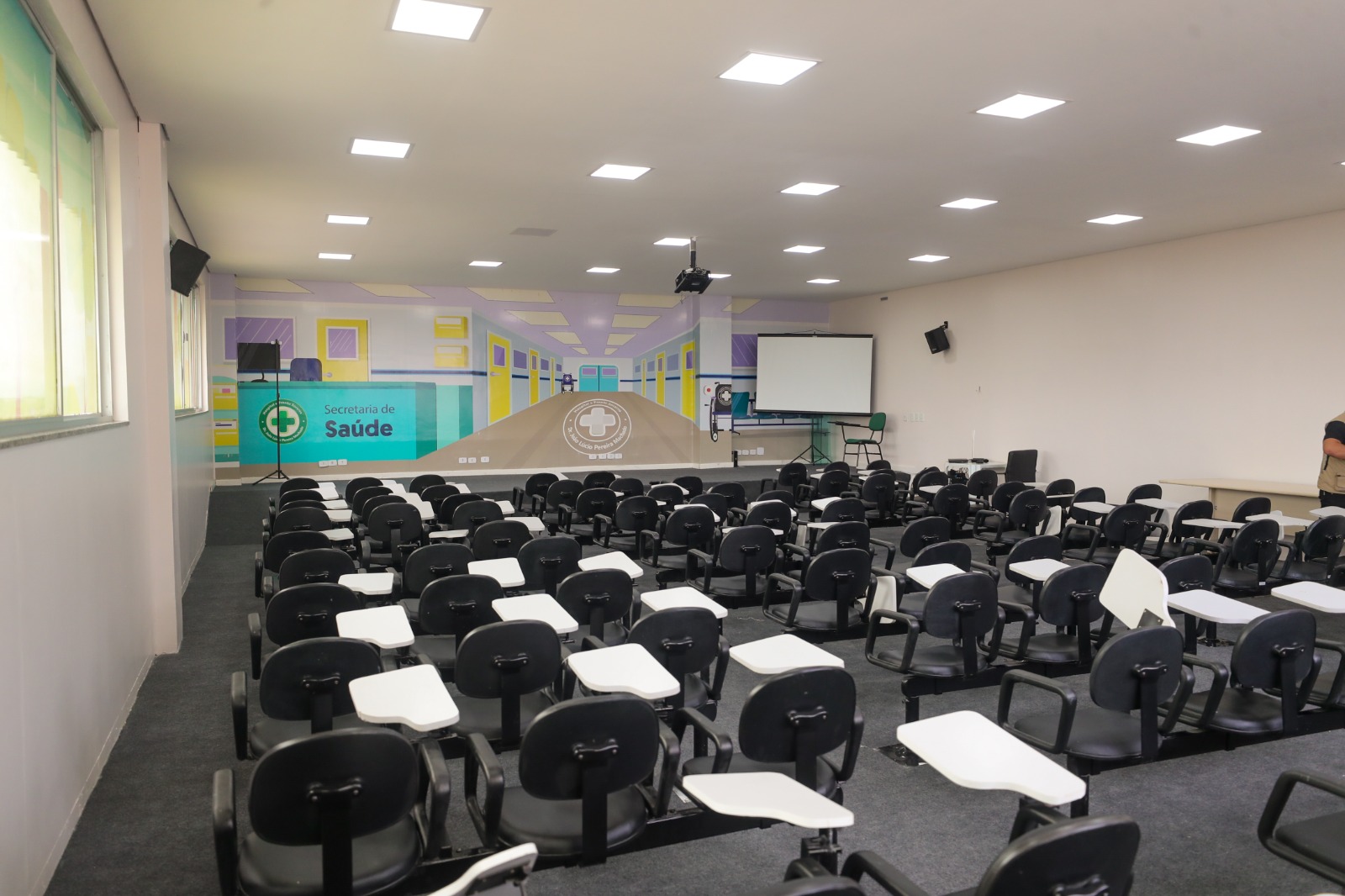SES-AM entrega três setores do Hospital e Pronto-Socorro João Lúcio que passaram por revitalização