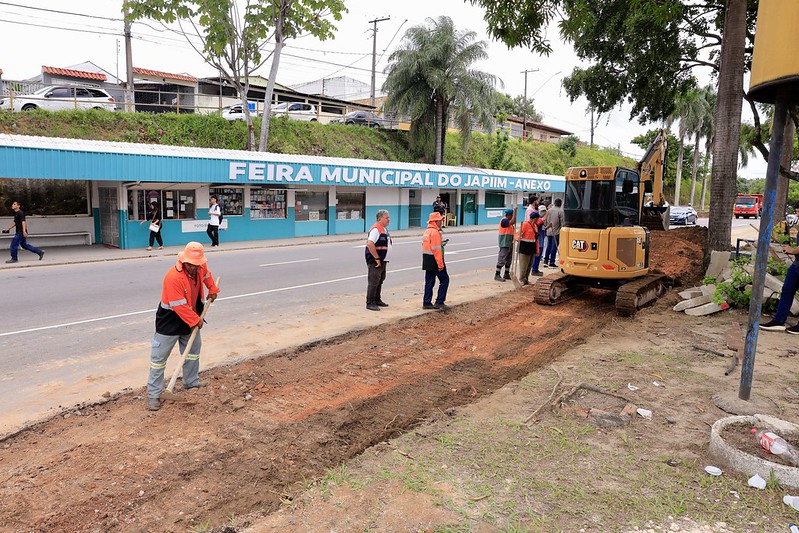 Durante vistoria a trecho em obras no Japiim, secretário anuncia estender soluções para ‘gargalos’ no trânsito em Manaus