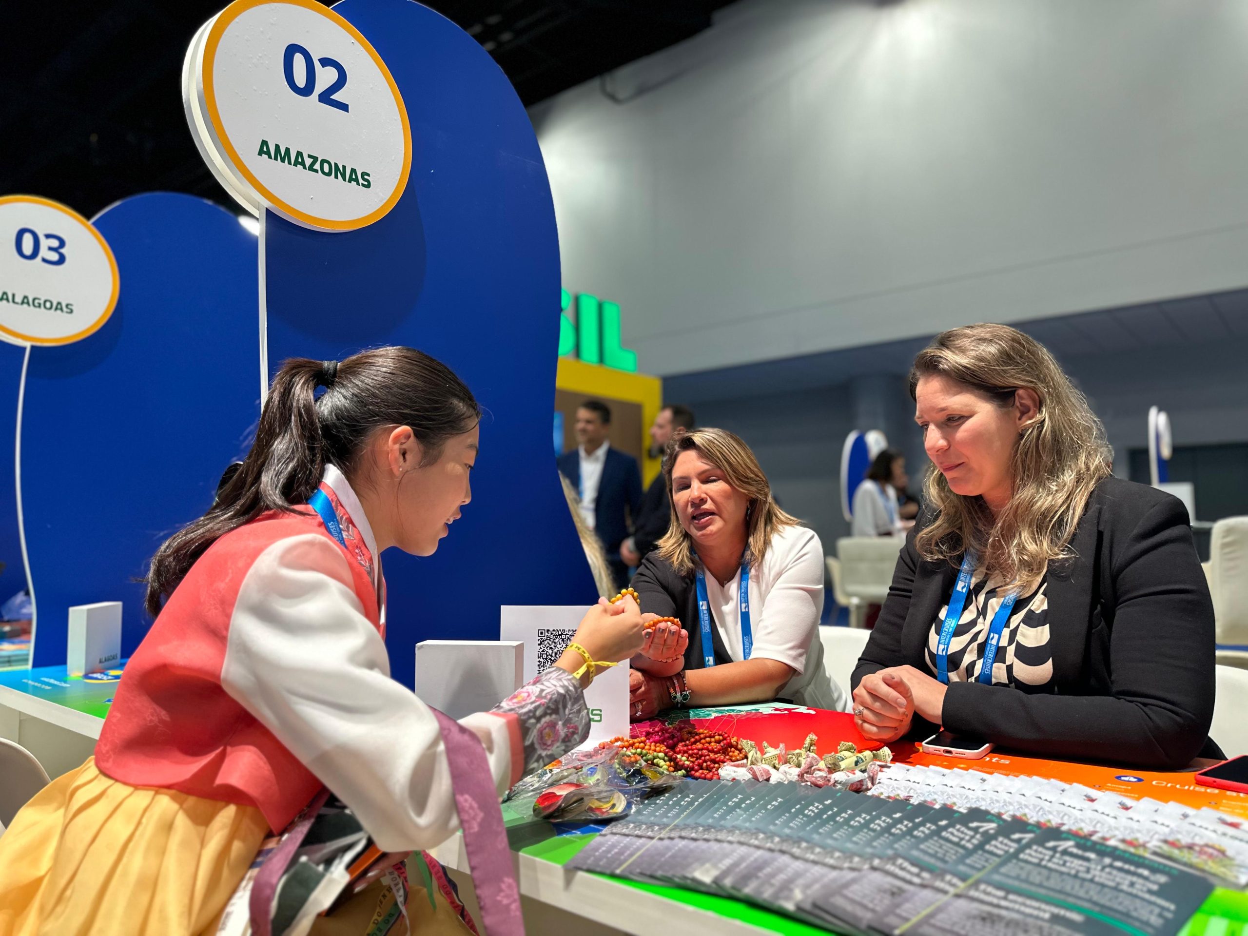 Governo do Amazonas destaca temporada consolidada de cruzeiros na feira Seatrade Cruise Global