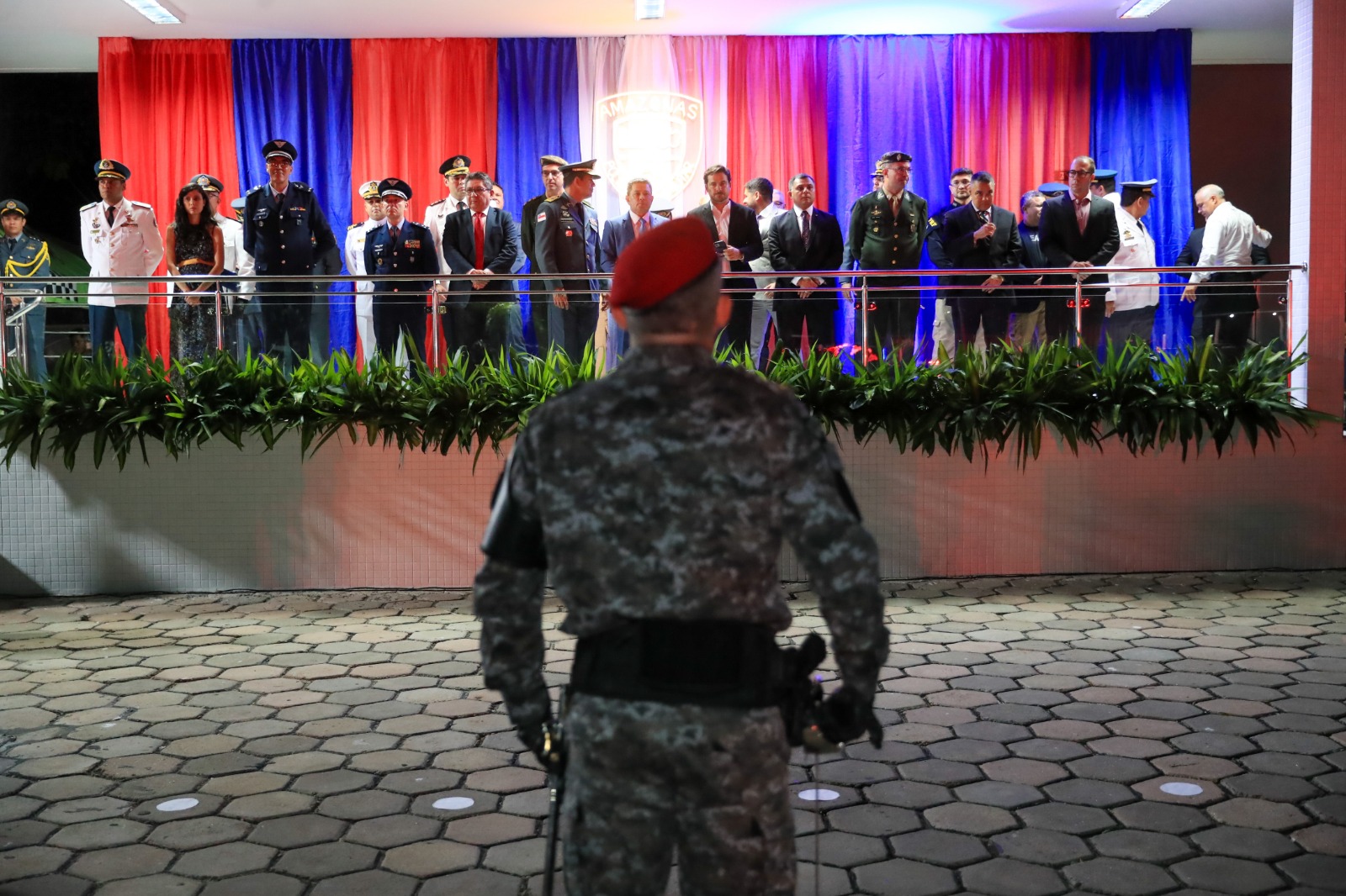 Homenagens marcam solenidade de 187 anos da Polícia Militar do Amazonas