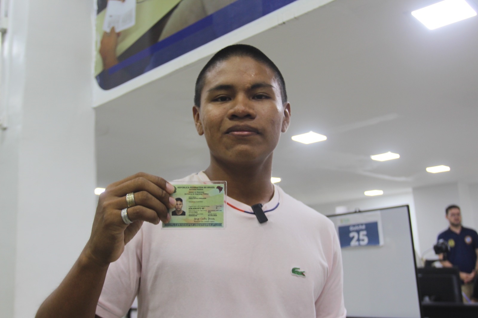 Em quatro horas, SSP entrega mais de 300 Carteiras de Identidade Nacional