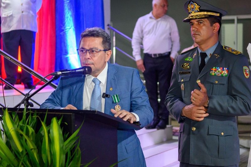 Homenagens marcam solenidade de 187 anos da Polícia Militar do Amazonas