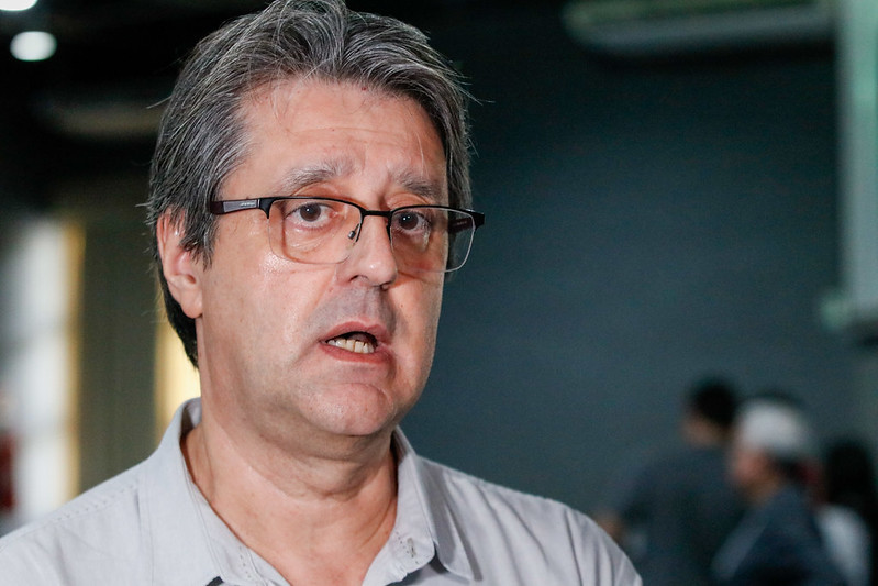 Empresários e seringueiros recebem instruções e informações para fortalecer a cadeia produtiva da borracha e atender à demanda do PIM