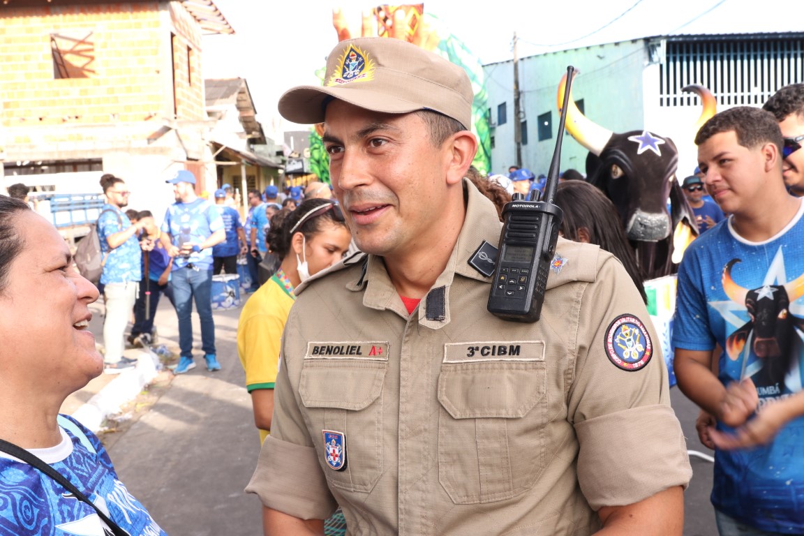 Boi Caprichoso começa transporte de alegorias para concentração no Bumbódromo