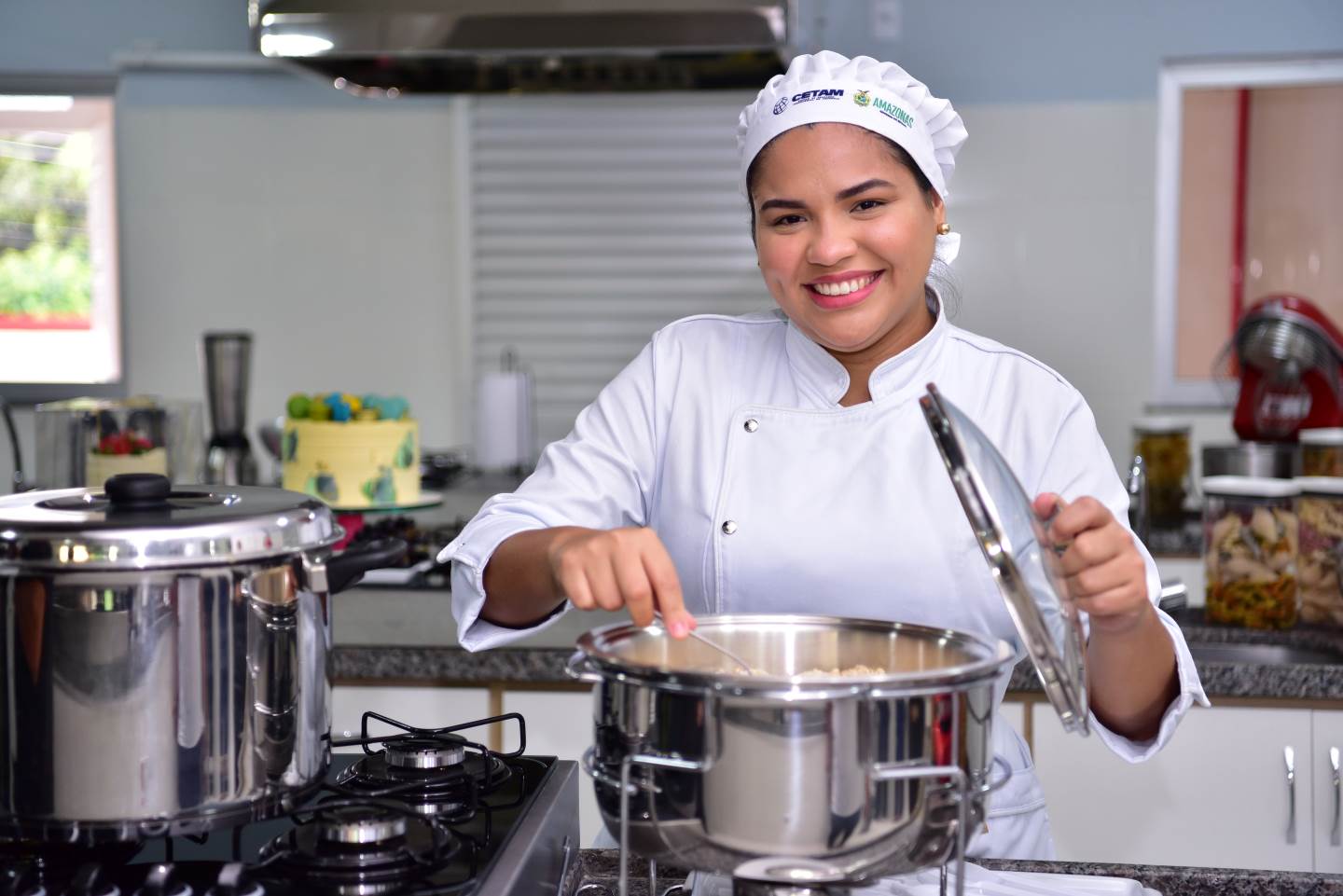 Governo do Amazonas celebra primeiro ano da Escola de Gastronomia Bernardo Ramos do Cetam