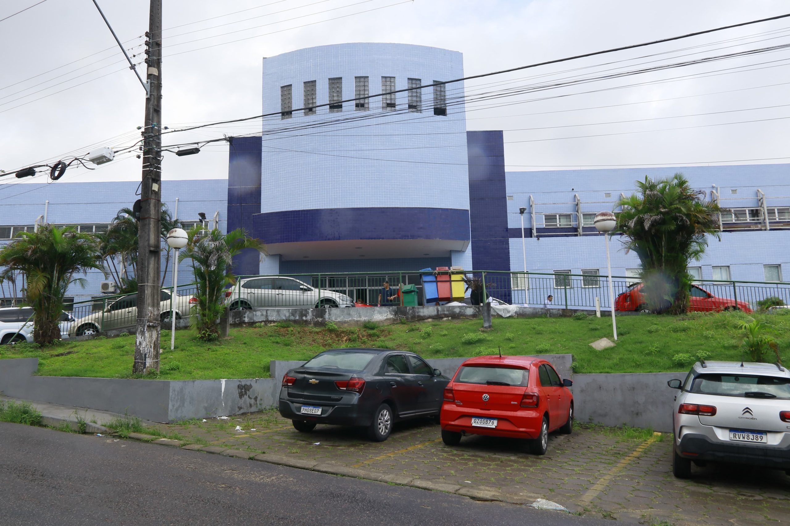 Saúde entrega materiais e insumos para o SPA e Policlínica Dr. José de Jesus Lins de Albuquerque
