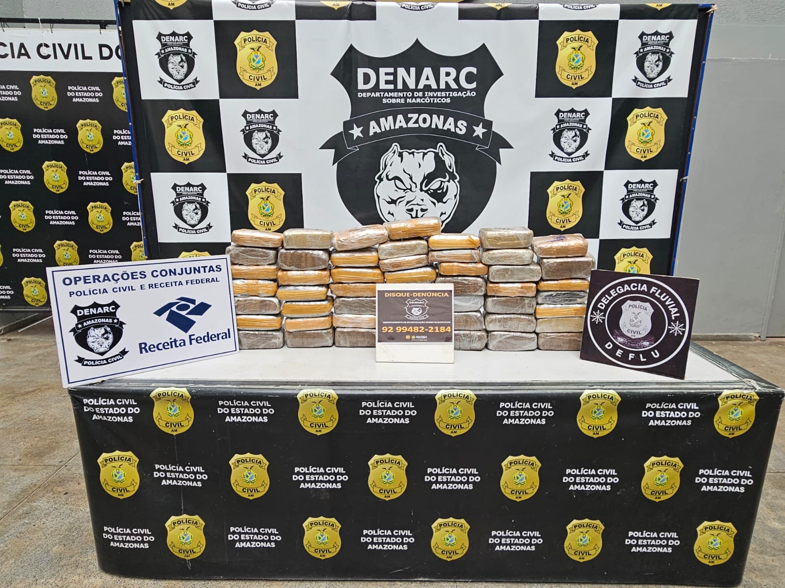 “Esses números demonstram a forte atuação da Polícia Civil no combate à criminalidade. A grande quantidade de drogas apreendidas evidencia o comprometimento e a eficácia das forças policiais no combate ao tráfico de drogas. O Governo do Estado tem dado todo o suporte à Polícia Civil com investimentos significativos, visando fortalecer a segurança pública e combater firmemente o crime organizado”