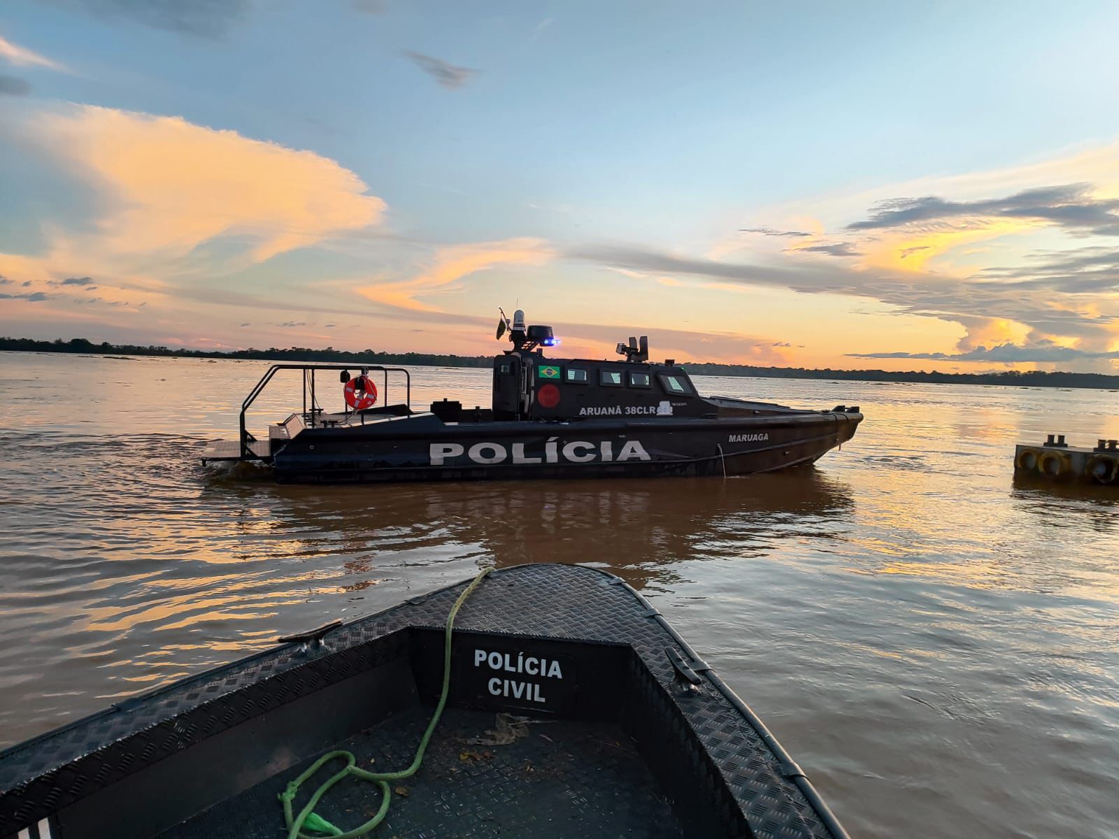“Esses números demonstram a forte atuação da Polícia Civil no combate à criminalidade. A grande quantidade de drogas apreendidas evidencia o comprometimento e a eficácia das forças policiais no combate ao tráfico de drogas. O Governo do Estado tem dado todo o suporte à Polícia Civil com investimentos significativos, visando fortalecer a segurança pública e combater firmemente o crime organizado”