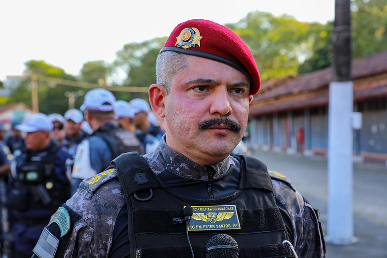 Polícia Militar do Amazonas prende seis pessoas, apreende armas de fogo e recupera veículo